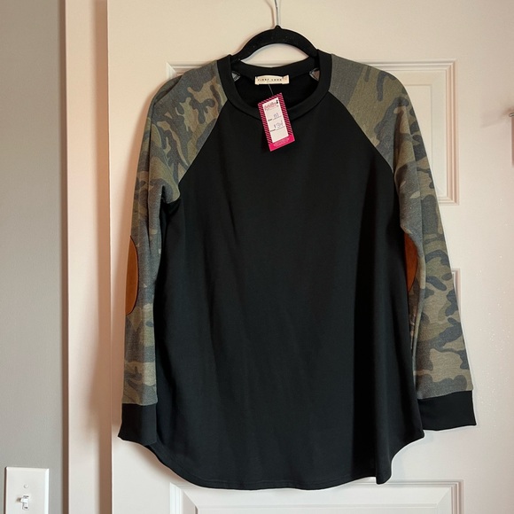 Brand new! Black/camo longsleeve with elbow patches. Medium. - Picture 1 of 6